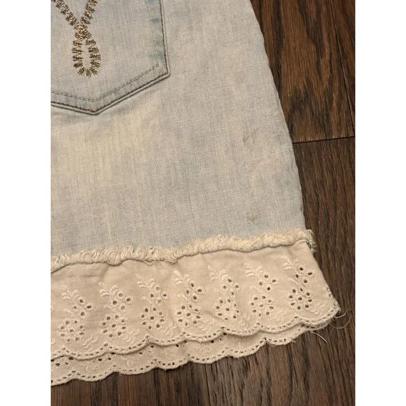Rue 21 Light Wash Denim Western Mini Skirt Eyelet Lace Y2K Floral Pockets 7/8 - Picture 3 of 8
